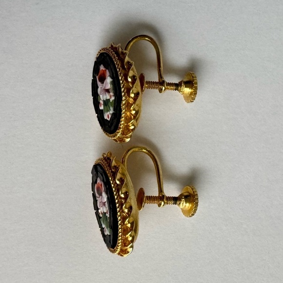 Micro Mosaic Black Floral Earrings Gold Screw Back Vintage Roma Italy Italian - Picture 3 of 7